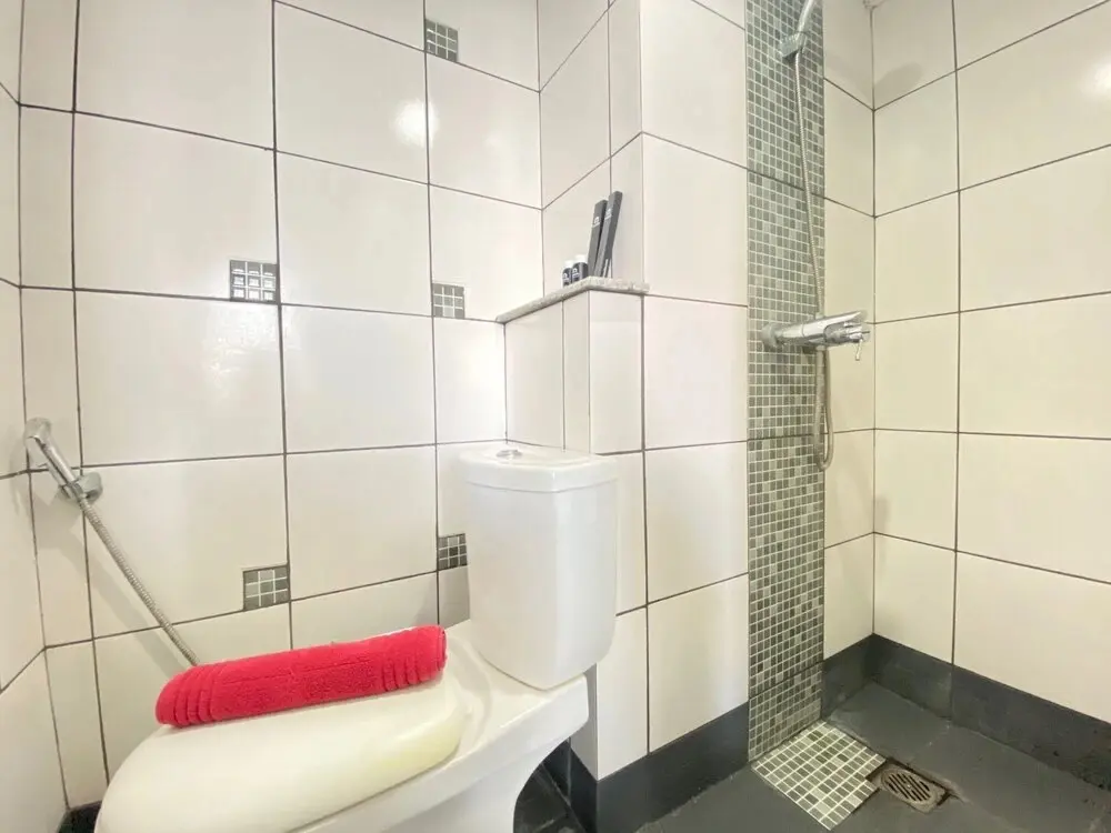 Бандунг: Quite 2Br Apartment Ac In Living Room At The Jarrdin Cihampelas
