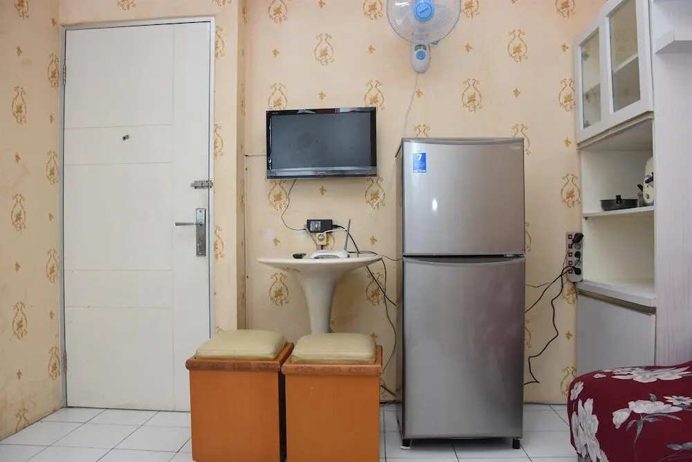 Джакарта: Homey 1Br At Menteng Square Apartment
