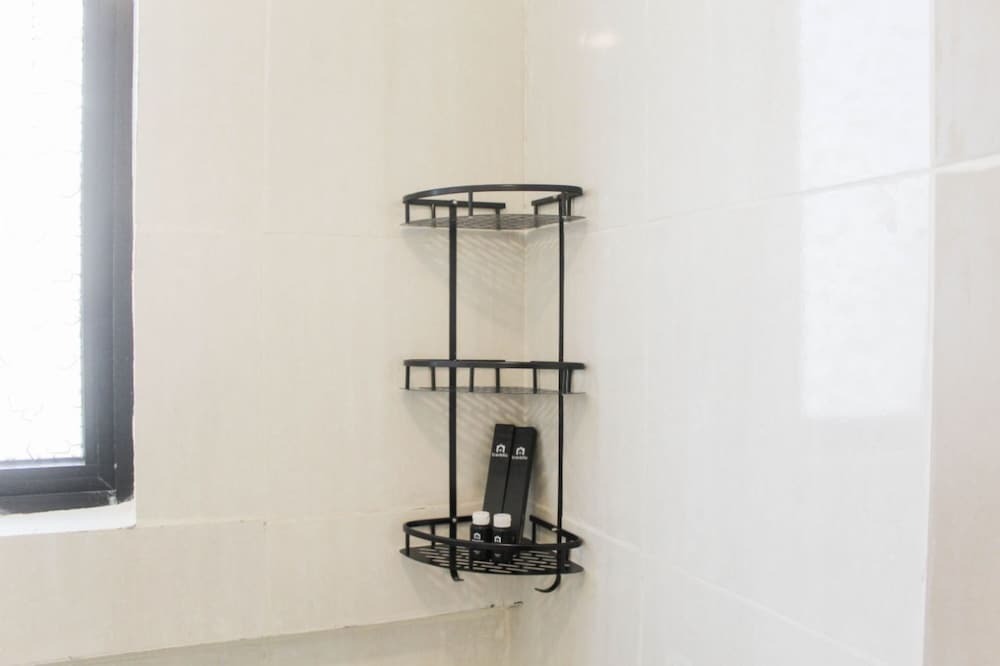 Сибату: Homey And Enjoy 2Br Apartment At Meikarta