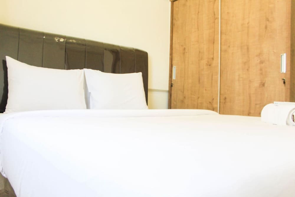 Сибату: Homey And Enjoy 2Br Apartment At Meikarta