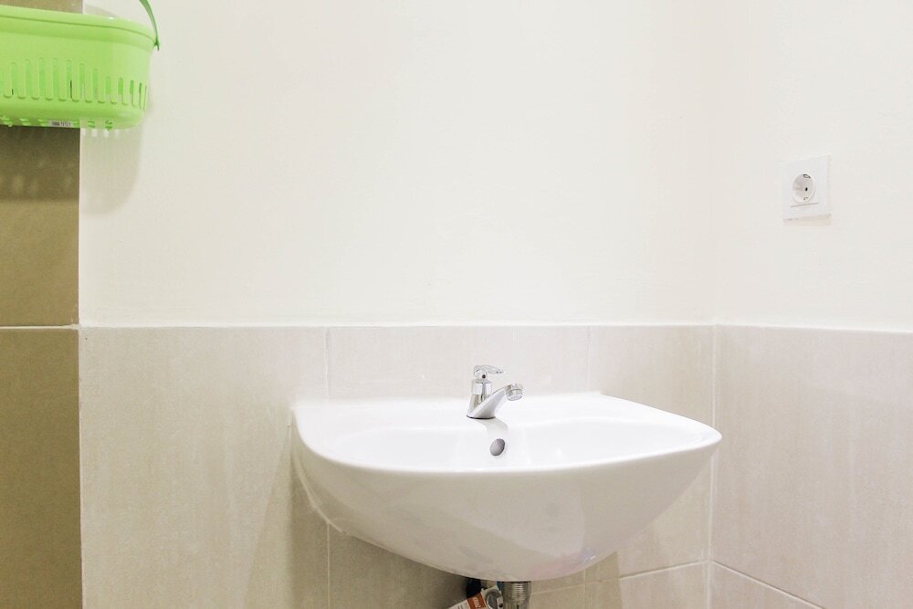 Сибату: Best And Homey 2Br With Sofa Bed At Meikarta Apartment