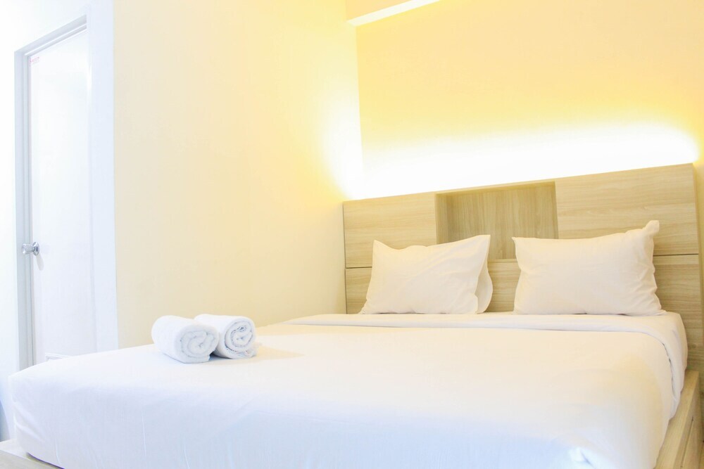 Джакарта: Cozy Living Studio At Westpoint Apartment