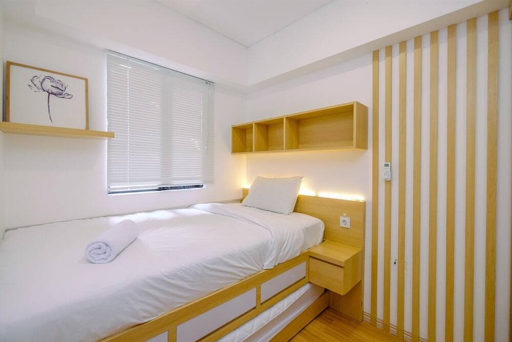Сибату: Comfy And Homey 2Br At Meikarta Apartment