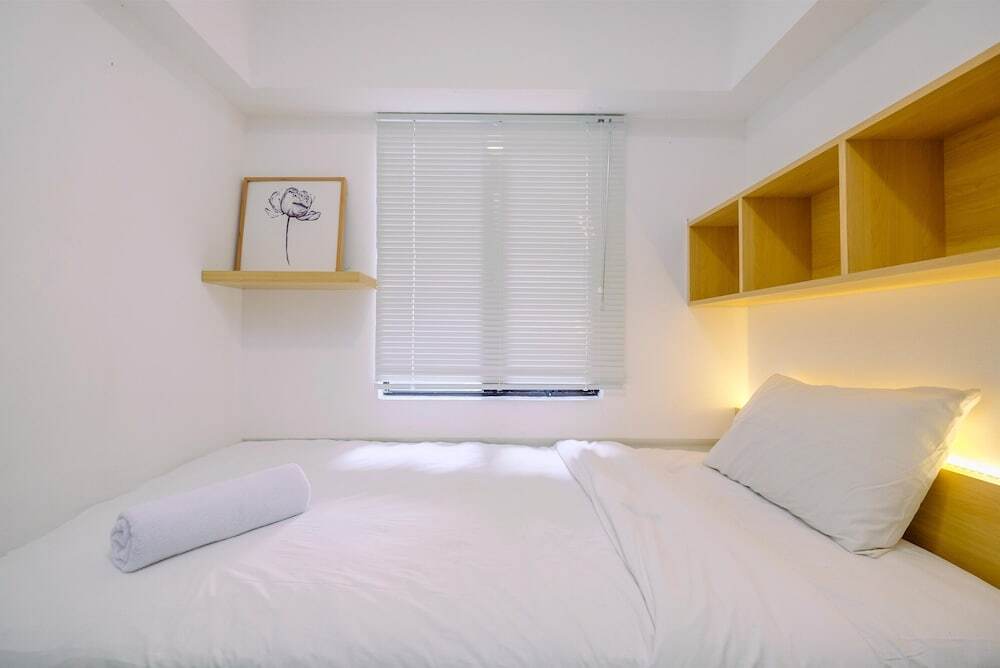 Сибату: Comfy And Homey 2Br At Meikarta Apartment