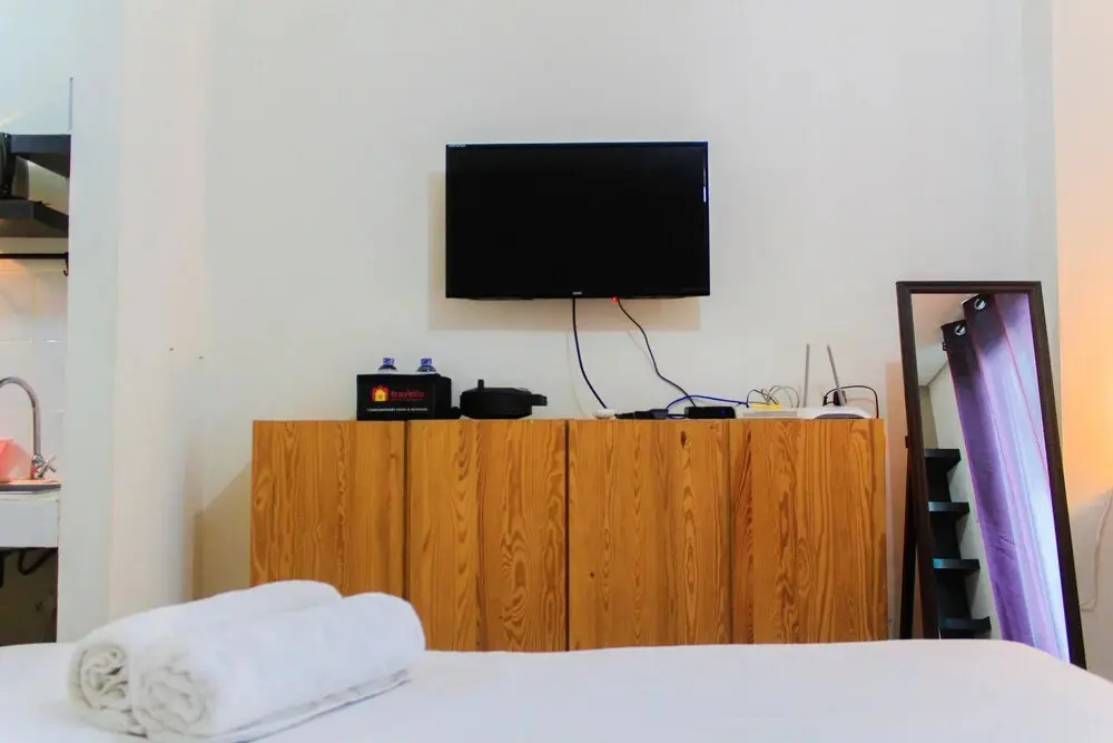 Джакарта: Scenic Studio Apartment At Woodland Park Residence