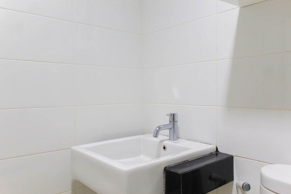 Южный Тангеранг: Elegant 1Br Apartment At Tuscany Residences