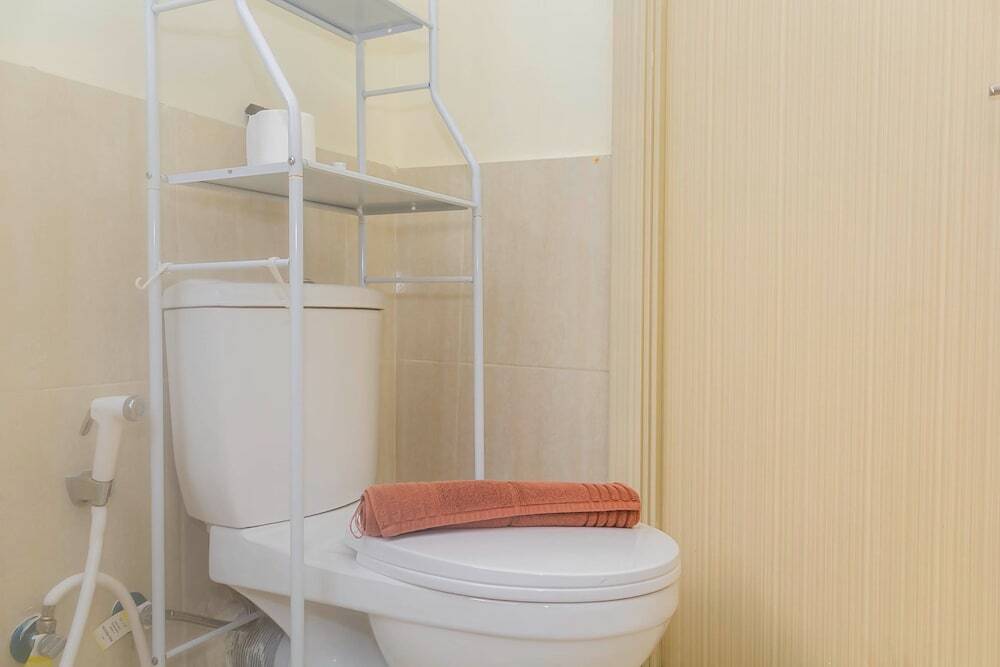 Сибату: Comfort 2Br At Meikarta Apartment