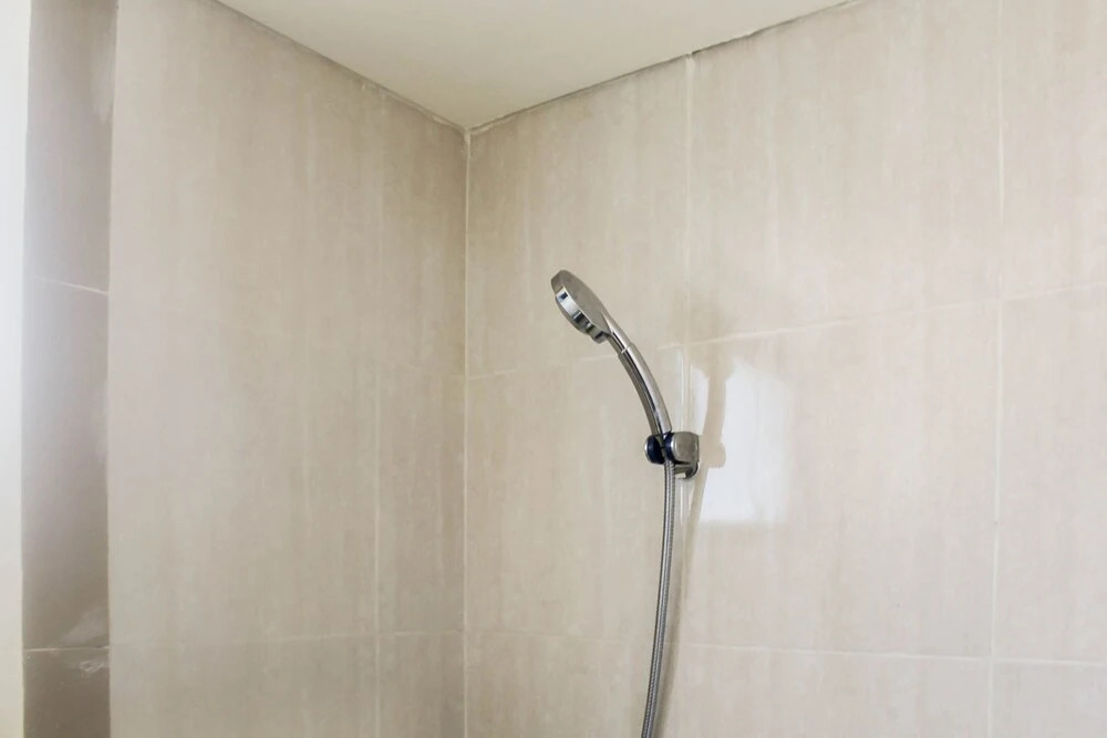 Сибату: Comfort 1Br At Meikarta Apartment