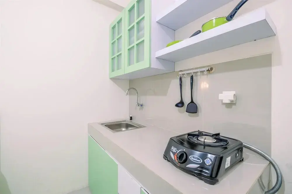 Богор: Comfortable And Minimalist Studio At Bogorienze Apartment