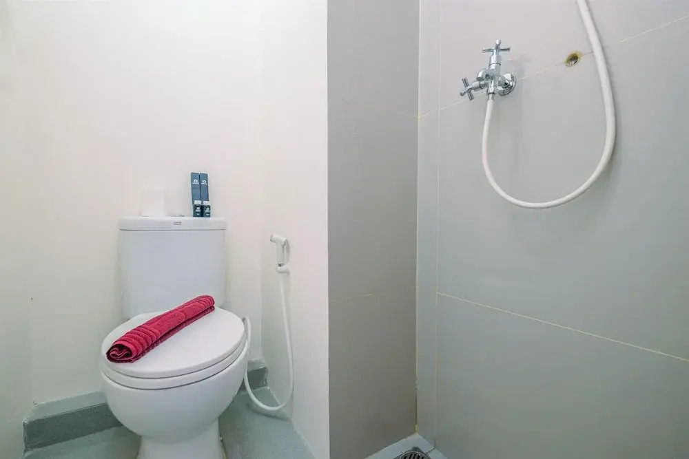 Богор: Comfortable And Minimalist Studio At Bogorienze Apartment