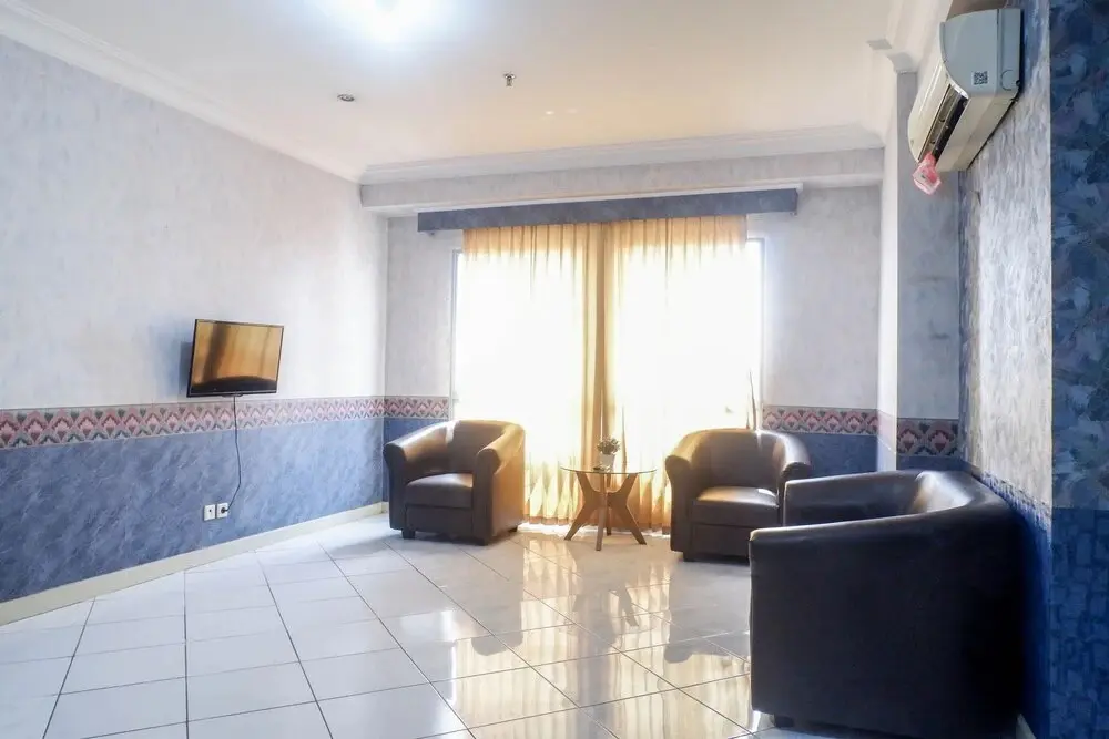 Сурабая: Enchanting Spacious 2Br+1 Apartment At Taman Beverly