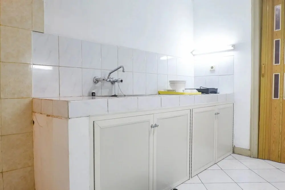 Сурабая: Enchanting Spacious 2Br+1 Apartment At Taman Beverly