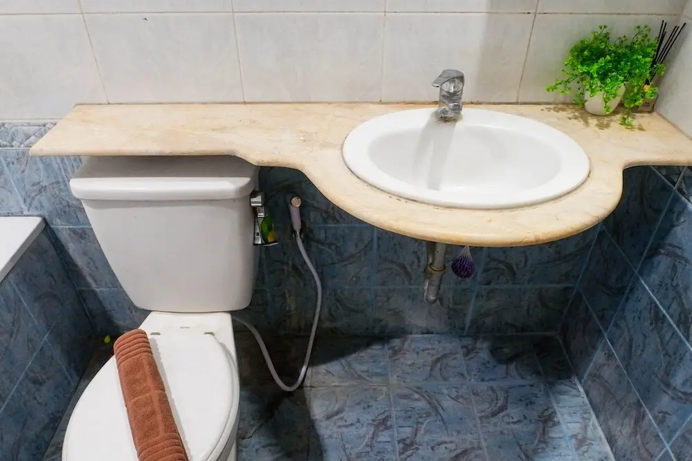 Сурабая: Enchanting Spacious 2Br+1 Apartment At Taman Beverly