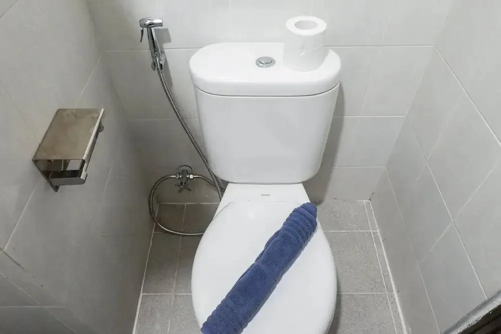Сурабая: Exquisite 1Br Apartment At Puri Mas