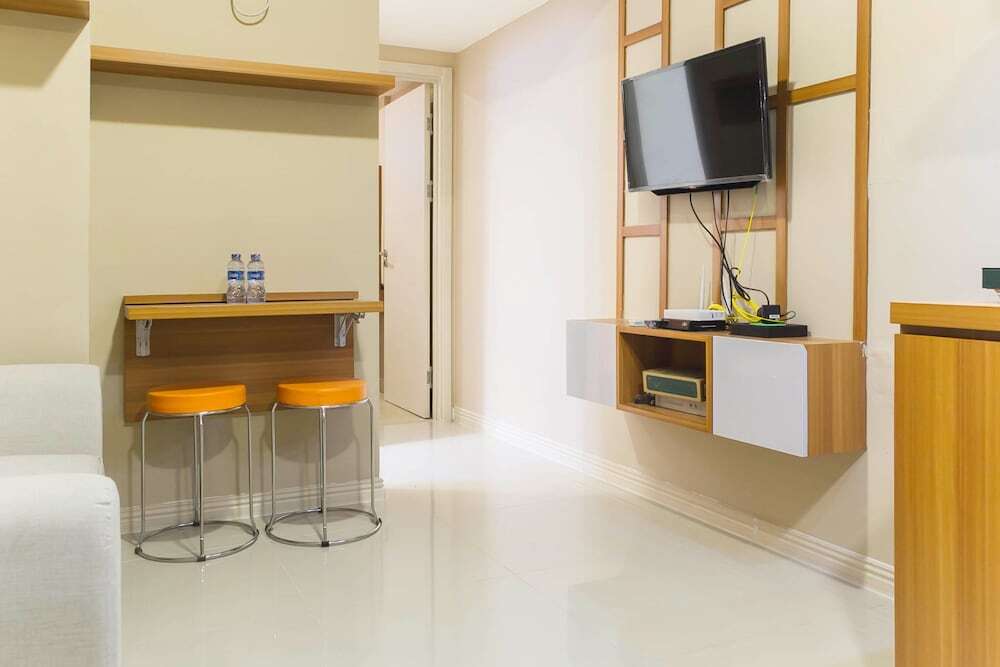 Сибату: Scenic 2Br At Meikarta Apartment