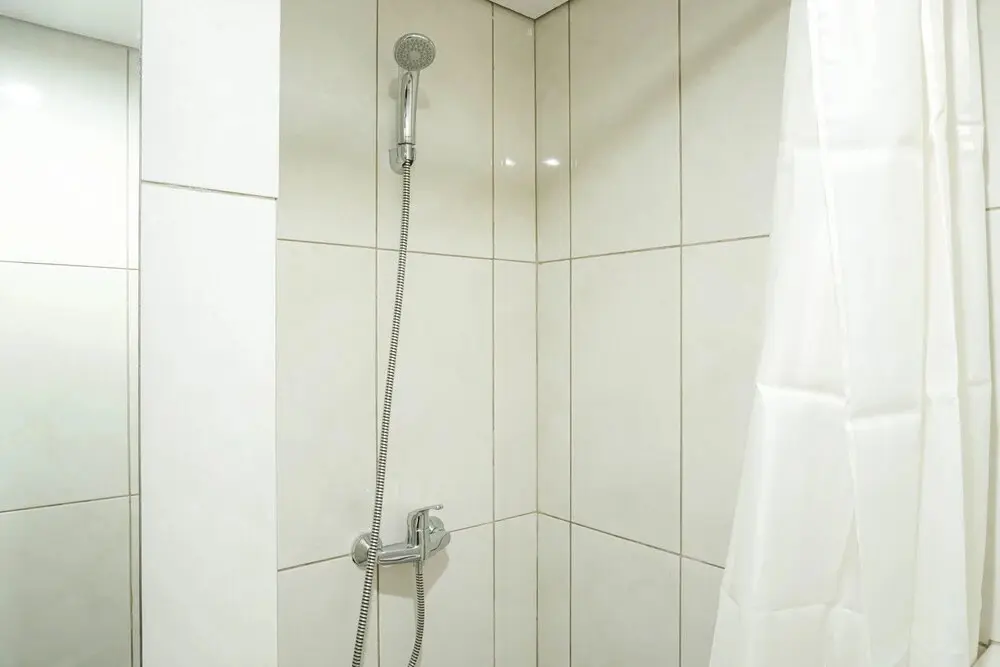 Тангеранг: Best Choice Studio At The Nest Apartment Near Puri By Travelio
