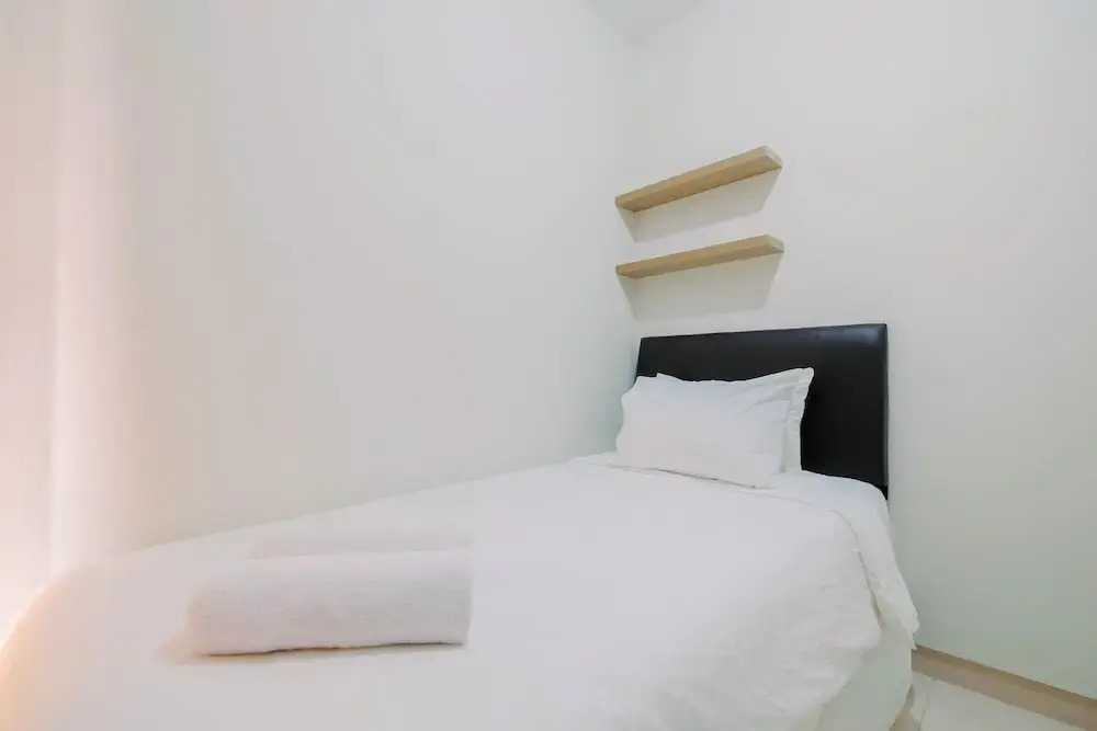 Бекаси: Simply and Cozy 2BR at Springlake Bekasi Apartment
