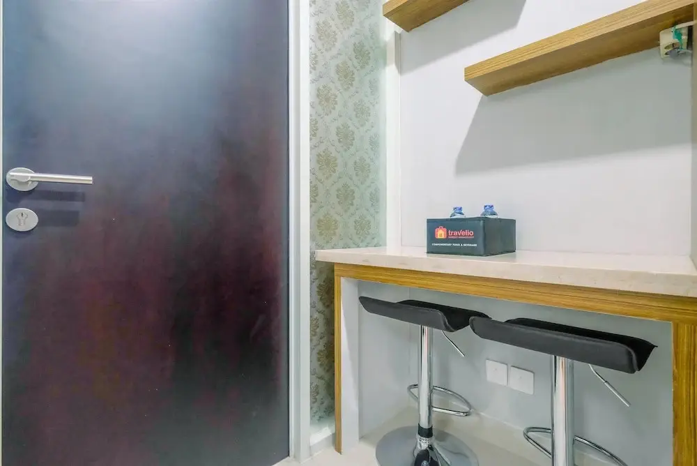 Депок: Well Appointed 1BR Apartment at Atlanta Residences