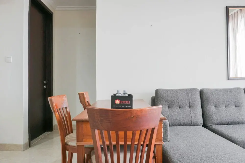 Джакарта: Elegant 2BR for 3 Pax at Menteng Park Apartment