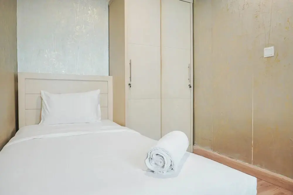 Джакарта: Comfort 2BR at City Home MOI Apartment