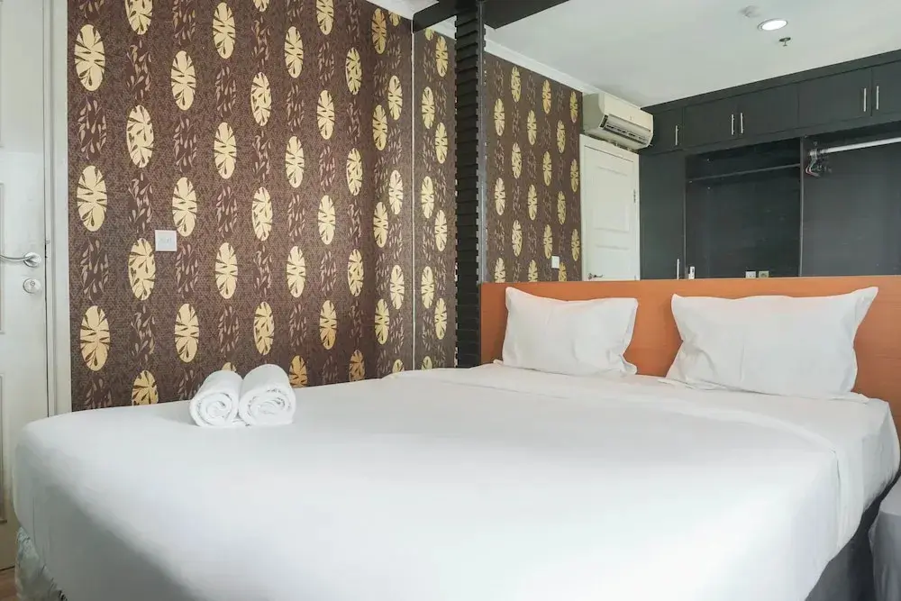 Джакарта: Comfort 2BR at City Home MOI Apartment