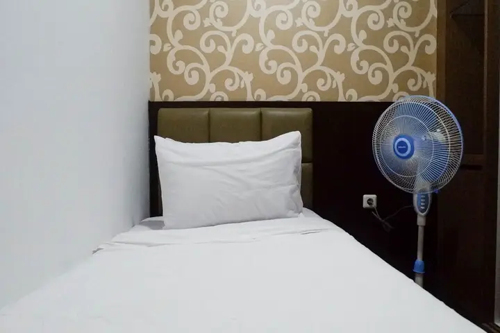 Сурабая: Delightful Modern 2BR Apartment at Puri Mas