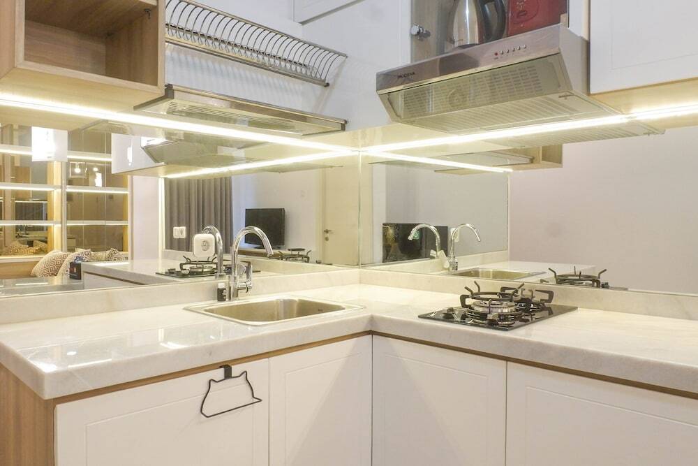 Сурабая: Best Value 1BR Apartment Connected to Mall at Anderson Supermall Mansion