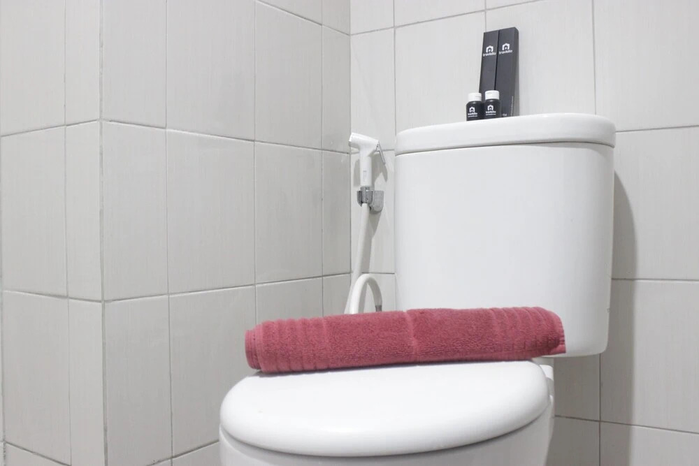 Бандунг: Comfy 2BR at Mekarwangi Square Cibaduyut Apartment