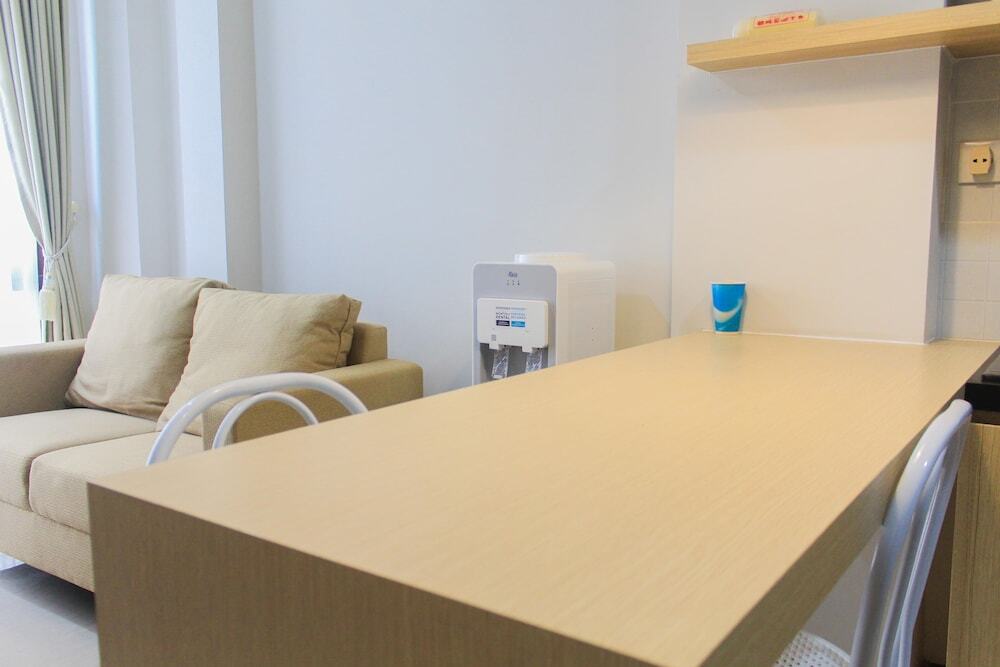 Legok: Cozy 1BR at Asatti Apartment