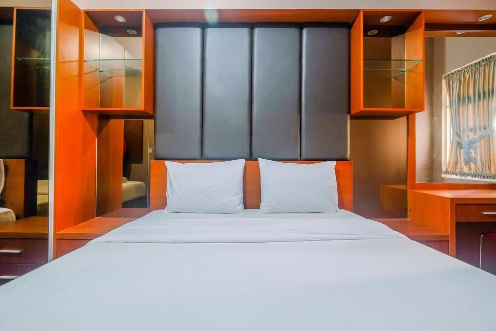 Бекаси: Modern 2BR Apartment for 4 Pax at Springlake Summarecon