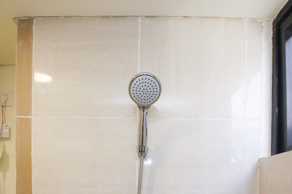 Сибату: Spacious and Well Appointed 2BR at Meikarta Apartment