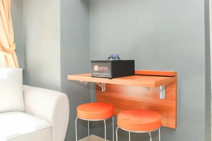 Сибату: Comfortable and High Floor 2BR at Meikarta Apartment