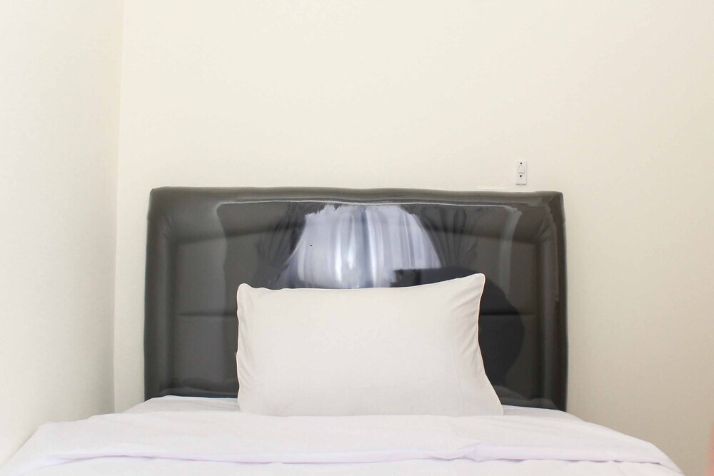Сибату: Comfort Living and Minimalist 2BR at Meikarta Apartment
