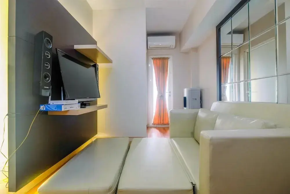 Бекаси: Full Parquet @ 2BR Springlake Bekasi Apartment