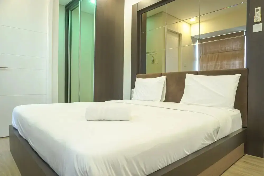 Джакарта: Modern 2BR Apartment at 1 Park Residence with Maid Room