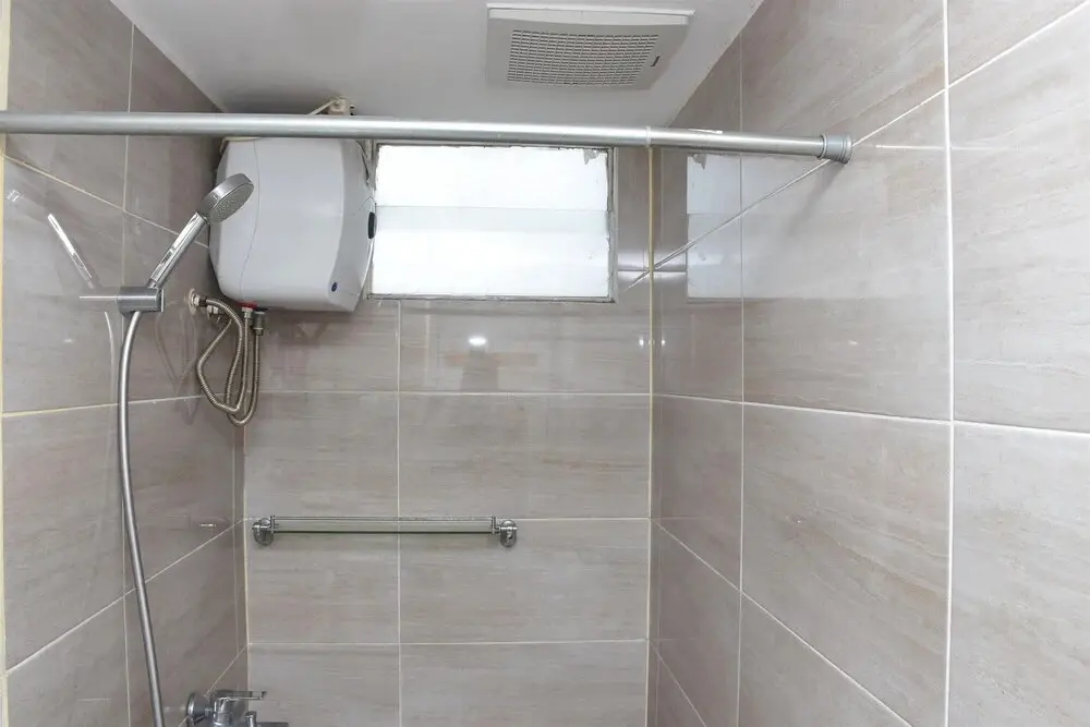 Джакарта: Homey and Comfy 3BR at Bassura City Apartment