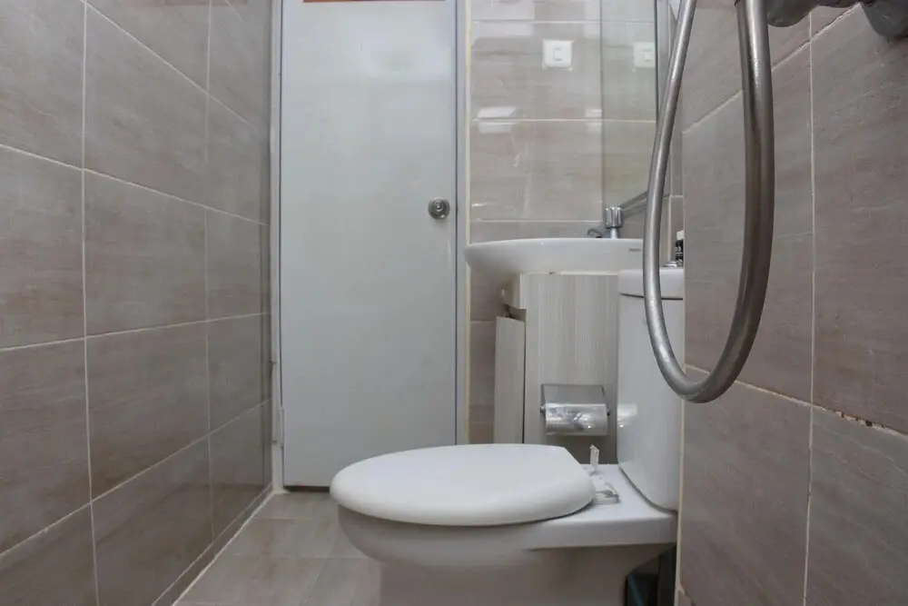 Джакарта: Homey and Comfy 3BR at Bassura City Apartment