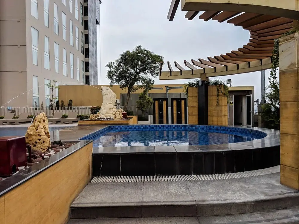 Сурабая: Best View & Spacious 3BR Apartment at Trillium Residence