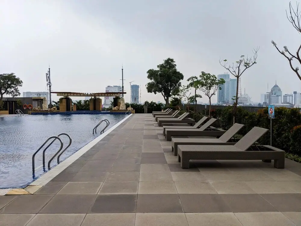Сурабая: Best View & Spacious 3BR Apartment at Trillium Residence