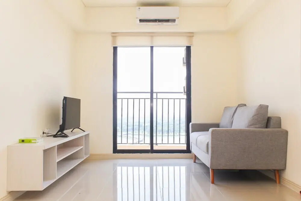 Сибату: Nice and Comfy 3BR at Meikarta Apartment
