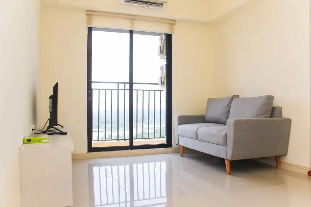 Сибату: Nice and Comfy 3BR at Meikarta Apartment