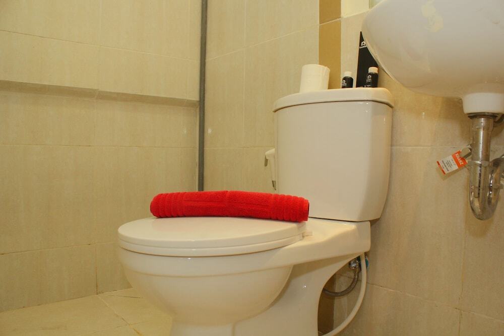 Сибату: Cozy and Relax 2BR at Meikarta Apartment