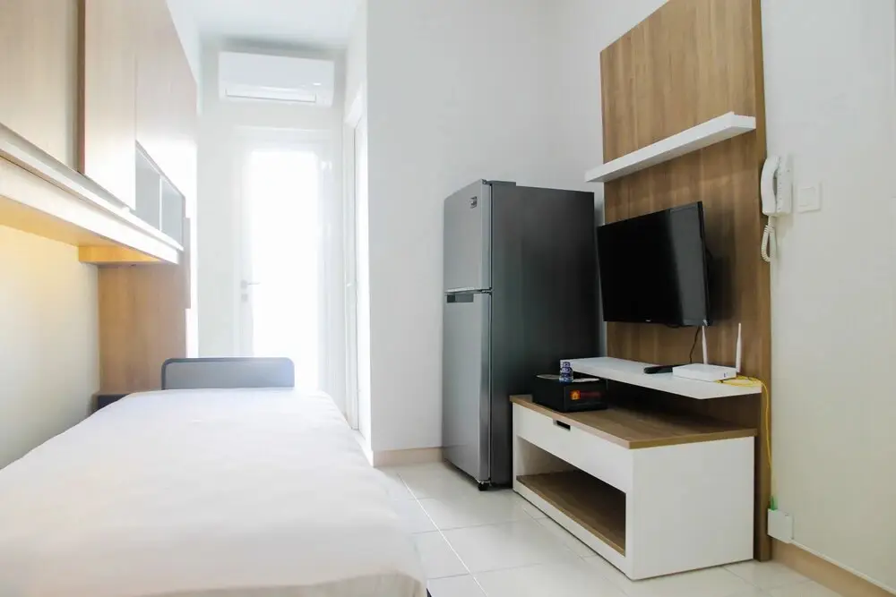 Бекаси: 2BR with Sofa Bed at Springlake Summarecon Apartment