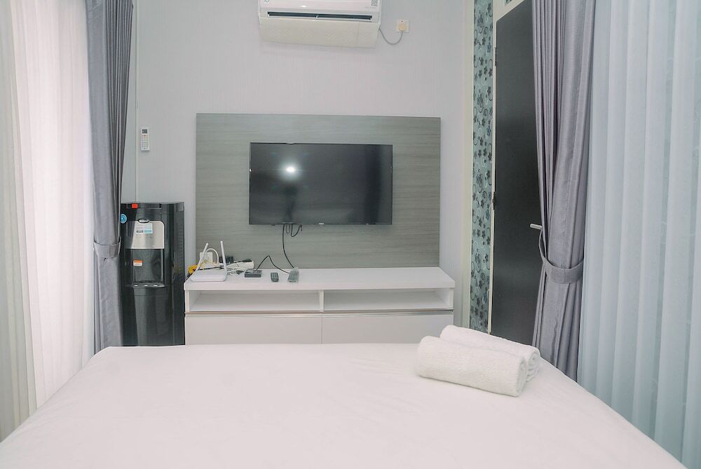 Депок: Comfy Strategic 1BR Apartment Atlanta Residence near Universitas Indonesia