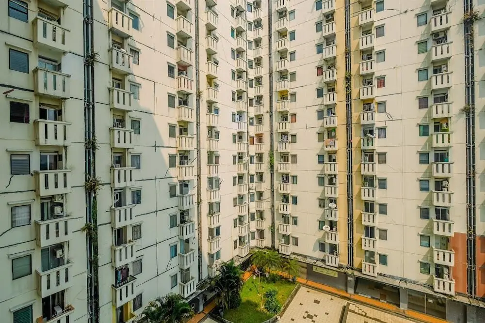 Джакарта: Homey and Compact 2BR Cibubur Village Apartment