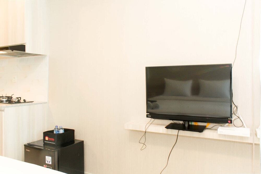 Бекаси: Stunning Grand Kamala Lagoon Studio Apartment