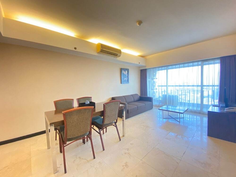 Бандунг: Prime & Cozy 3BR at Braga City Walk Apartment