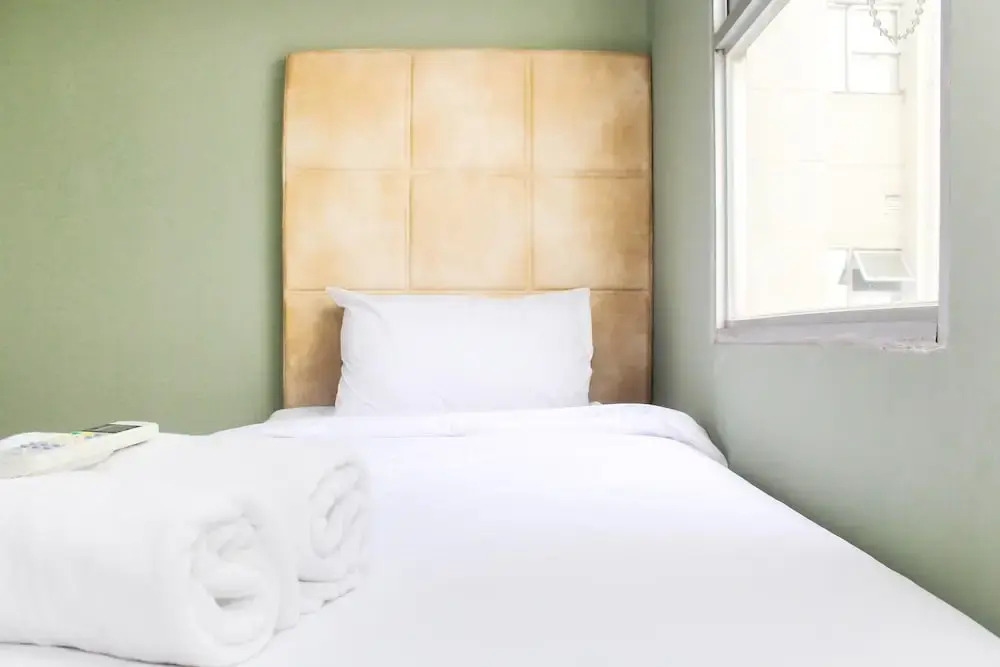 Джакарта: Comfy and Spacious 2BR at Seasons City Apartment