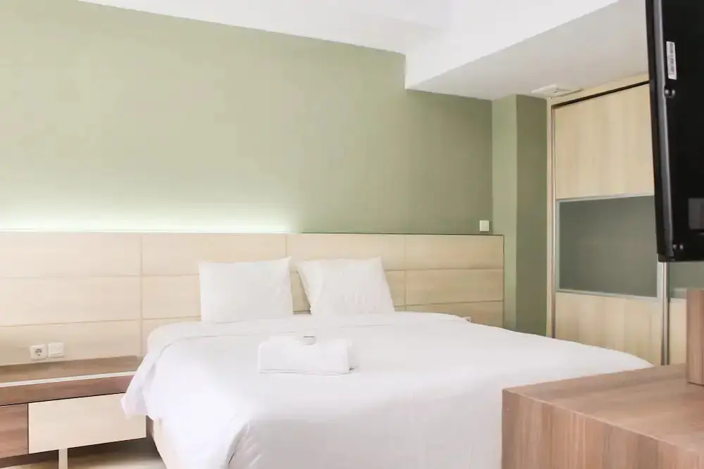 Джакарта: Comfy and Spacious 2BR at Seasons City Apartment