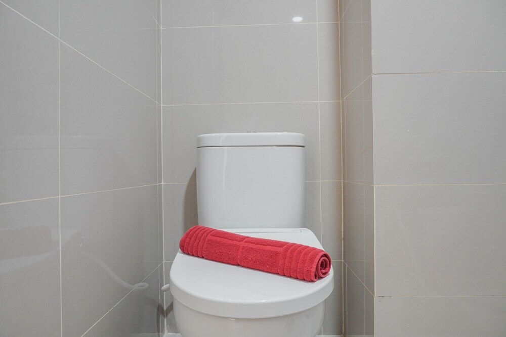 Legok: Comfortable Studio Apartment At B Residence